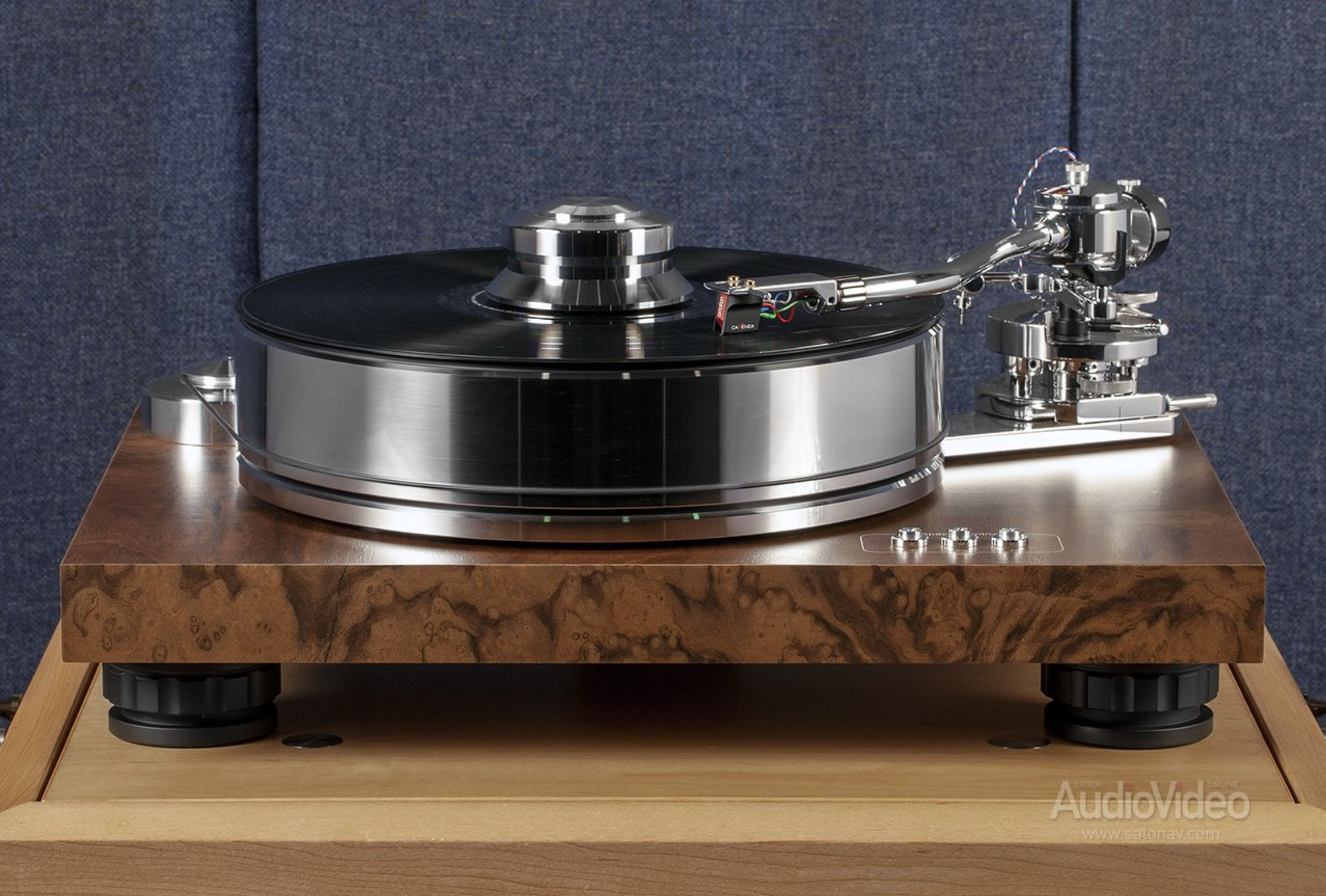 Pro-Ject Signature 10